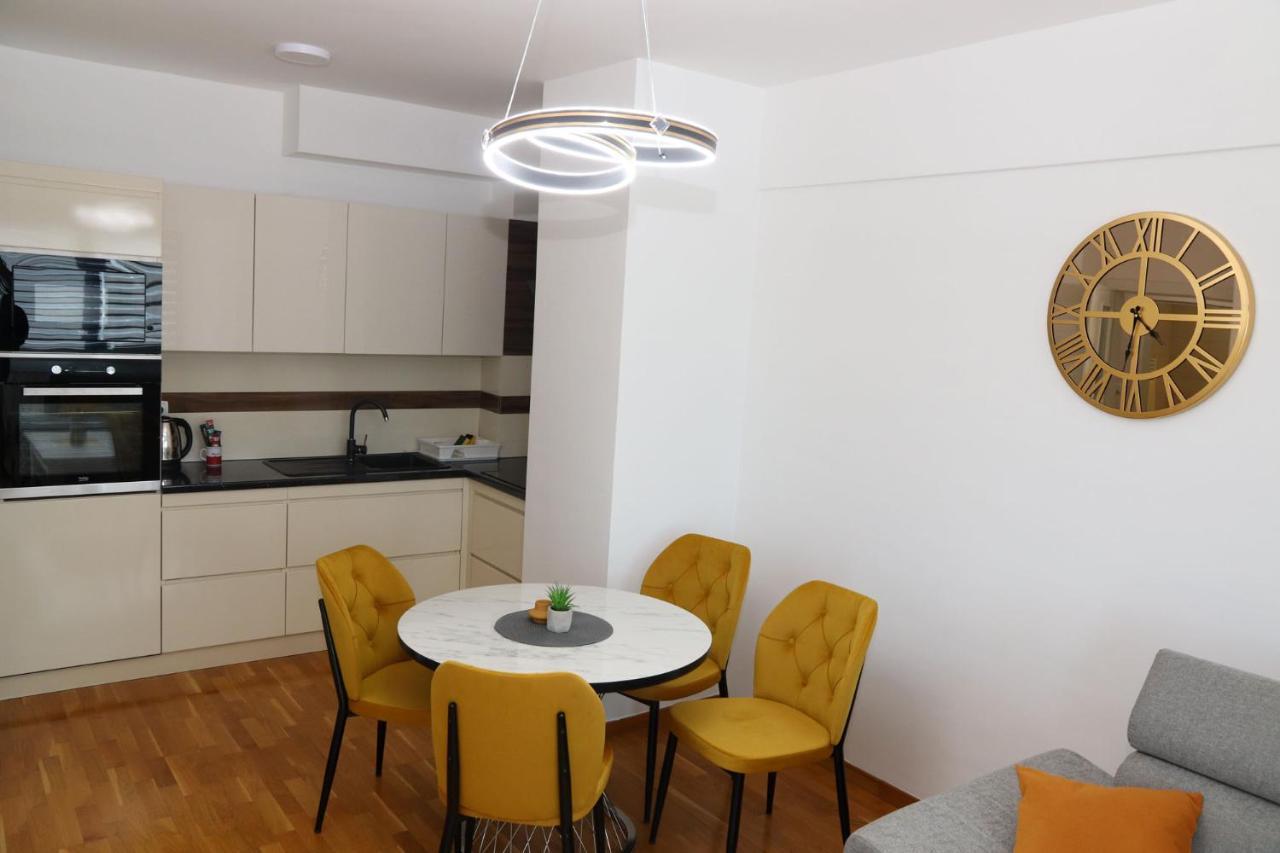 Apartment Cecovic - Mellain Tuzla Exterior foto