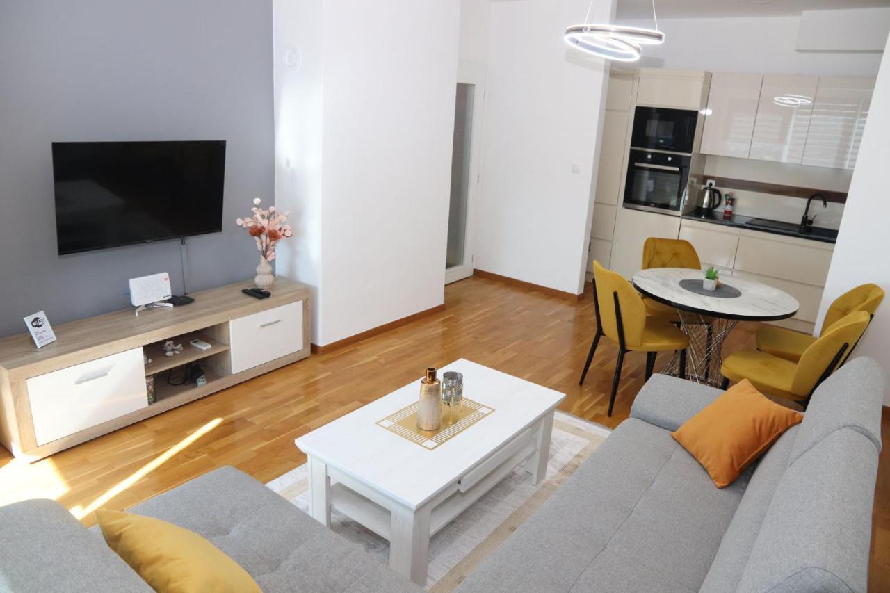 Apartment Cecovic - Mellain Tuzla Exterior foto